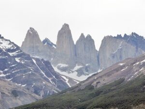 Parlamentarios rechazan idea de  concesionar administración de parques
