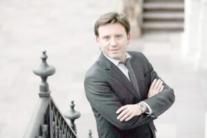 Ex intendente Radonich nombrado “embajador” en Magallanes