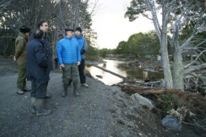 Intendente y gobernador recorrieron ruta en reparación