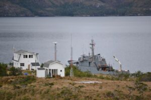 Patrullero “Sibbald” abasteció a once alcaldías de mar en Magallanes
