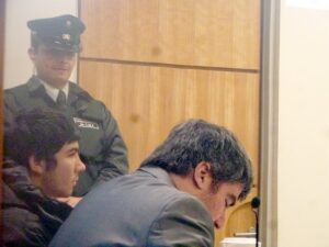 Avezado ladrón sustrajo más de  $ 300 mil en ropa desde tienda