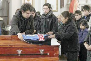 Emotiva despedida a joven fallecido tras fatal accidente en moto