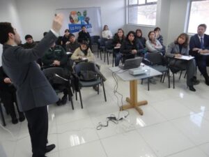 Seremi de Justicia participa de diálogo de defensoría sobre responsabilidad penal adolescente