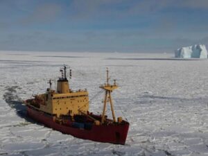 Armada de Chile apoyará  primera expedición antártica de Colombia
