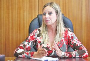 Servicio de Salud se querellará contra “bromista” que ocupó línea del SAMU