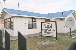 Concejal de Porvenir fue detenido tras chocar ebrio y causar daños