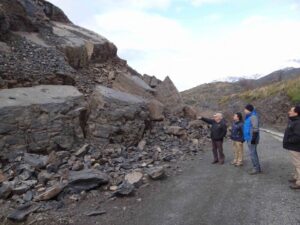 Al menos 60 días más demorará despeje de ruta al Paine