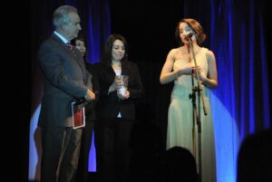 Finalistas a Reina de la Invernada lucieron su belleza en trajes de noche