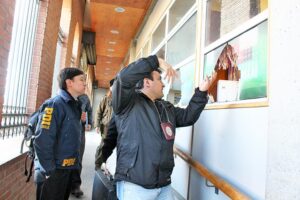 Sustrajeron dinero desde dos locales del Mercado Municipal