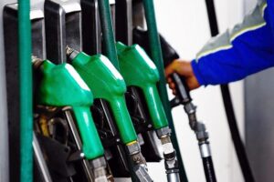 Bencina llegó a  $ 1.070 por litro en Porvenir