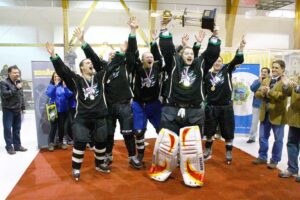 Inglaterra campeón de hockey sobre hielo mientras que Punta Arenas se quedó con el tercer puesto