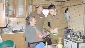 Carabineros difunde autocuidado entre los vecinos de Río Seco