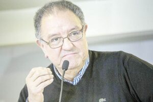 Francisco Huenchumilla: Violencia en La Araucanía es “delincuencia y cobardía”