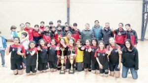 Leumag campeón regional en damas y varones