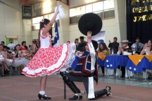 El Día Mundial del Folclore se celebra en el Teatro Municipal