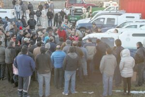 Masivo fue el remate de vehículos de Carabineros