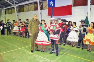 Carabineros eligió representantes locales para el nacional de cueca