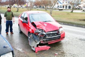 Dos lesionadas  tras colisión por alcance en  Av. España
