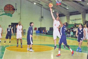 Inacap venció a Umag 93-52 y termina líder la primera rueda