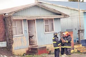 Principio de incendio movilizó tres unidades de Bomberos