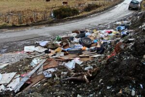 Basural clandestino a metros de la ciudad provoca indignación de vecinos
