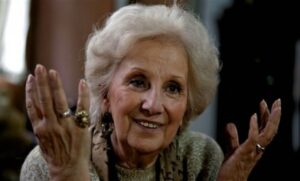 Encuentran a nieto de Estela de Carlotto, fundadora de Abuelas de Plaza de Mayo