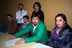 Administrativos rechazan dichos de concejales en presentación de demanda