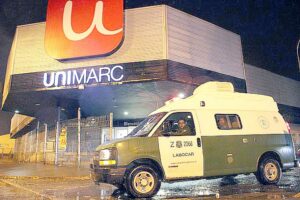Revelan detalles de robo a supermercado