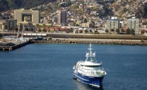Buque de investigación científica “Cabo de Hornos” navega por primera vez en aguas magallánicas