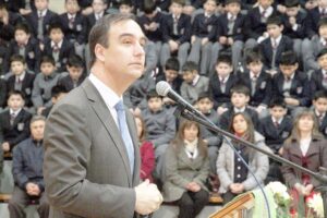 Intendente destaca educación técnica en regreso a clases