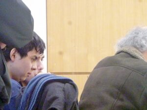 Noche de furia: dos  jóvenes detenidos