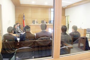 Incendio de vehículos: jóvenes arriesgan penas de hasta cinco años