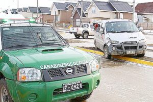 Daños en vehículos deja colisión en Manantiales con Los Acacios