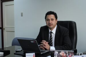 Seremi de Obras Públicas responde a ex intendente