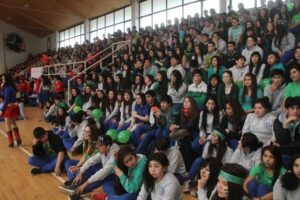 Liceanos se encuentran festejando un nuevo aniversario