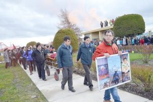 Multitudinario adiós a  joven fallecido en choque