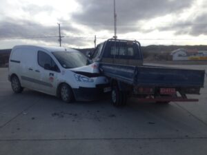 Camión Porter que ingresó a la carretera protagonizó violento accidente