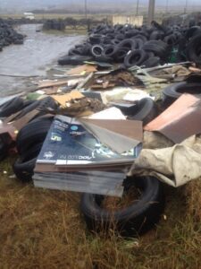 Basural en el sector del circuito de Buggy Cross