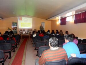 Jóvenes reflexionaron sobre embarazo adolescente