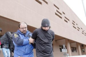 Jóvenes niegan haber intentado robar en supermercado