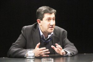 “Toque de queda” por venta de alcohol: alcalde Boccazzi dispuesto a revisar aplicación