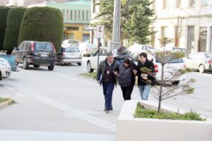 Mujer con antecedentes fue detenida  por robo en centro de atención social
