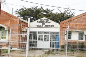 Hombre grave tras atorarse mientras comía empanada