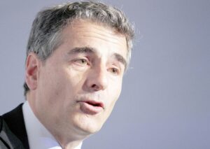 Ex candidato presidencial Andrés Velasco  ofrecerá hoy charla sobre reforma tributaria