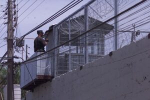 Dos internos de la cárcel de Calama se cosieron la boca para protestar