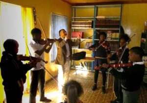 Académico del Conservatorio de Música de la UMAG dictó clases magistrales en Universidad de Sudáfrica