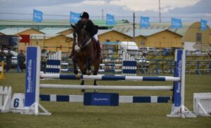 Gran Premio de Equitación de la V División de Ejército se quedó en Punta Arenas