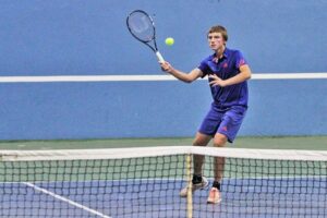 Wurt debutó con victoria en el torneo de tenis Máster Copa Magallanes Lawn Tennis Club