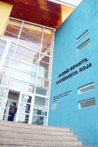 Sumario administrativo en la Junji por niña que perdió su dedo en Jardin Infantil