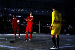 Compañía “La Peste” presentará la obra “Todo es Cancha” en Punta Arenas